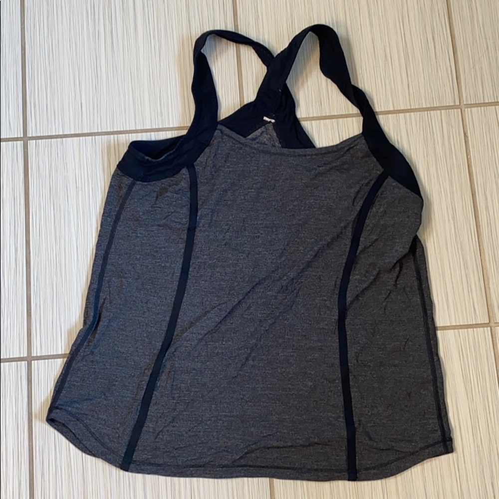 Lululemon tank!